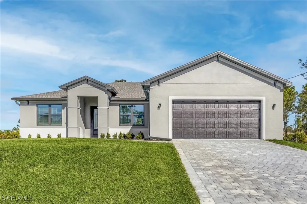 537 SE 4th Street Cape Coral FL 33990
