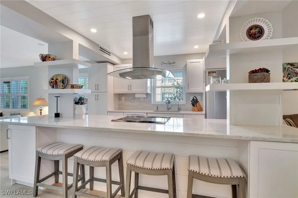 1051 3rd Street S Naples FL 34102