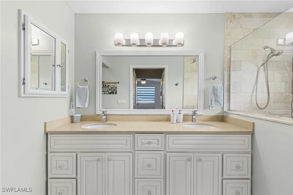 5197 Anchorage Drive St. James City FL 33956