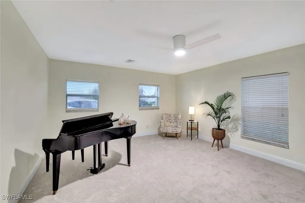 807 108th Avenue N Naples FL 34108