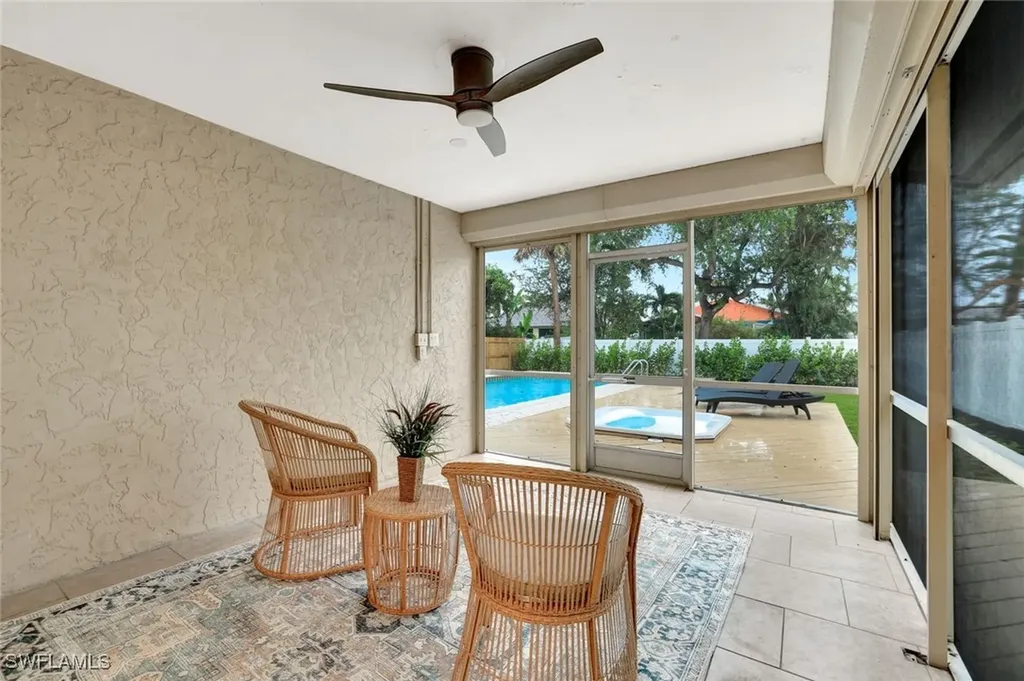 807 108th Avenue N Naples FL 34108
