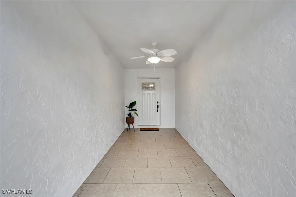 807 108th Avenue N Naples FL 34108