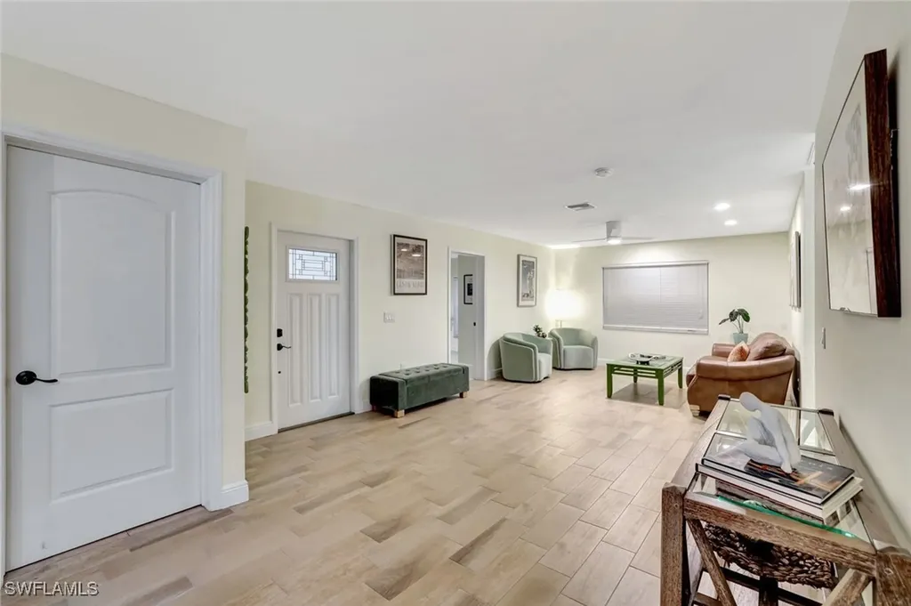 807 108th Avenue N Naples FL 34108