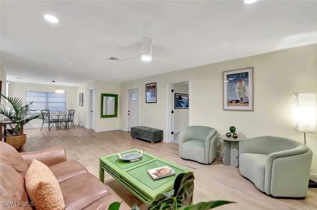 807 108th Avenue N Naples FL 34108
