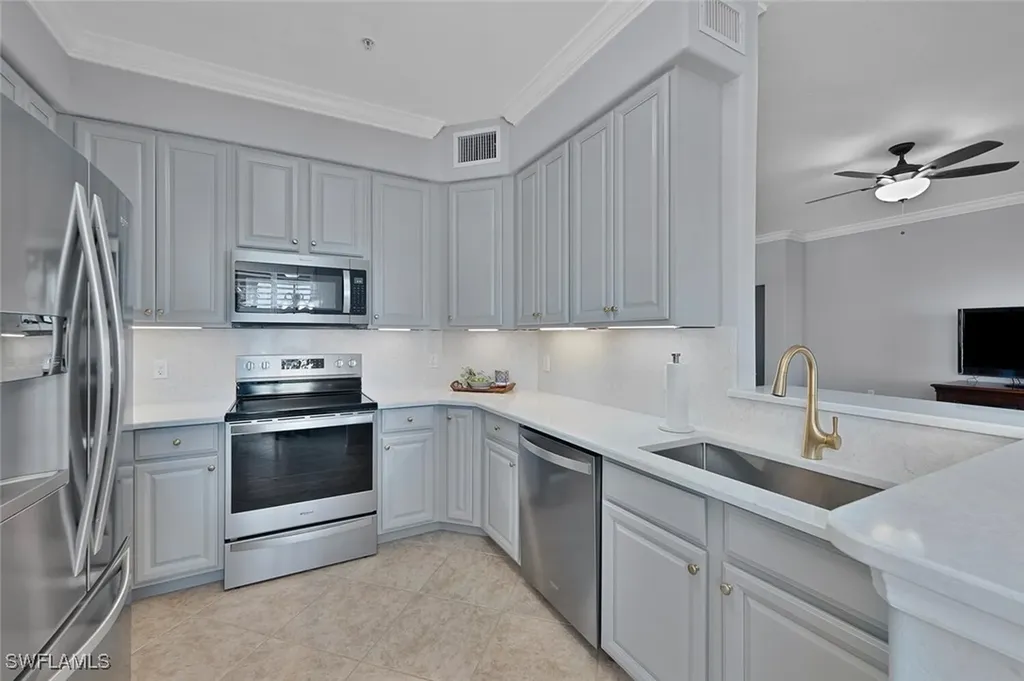 10610 Smokehouse Bay Drive Naples FL 34120