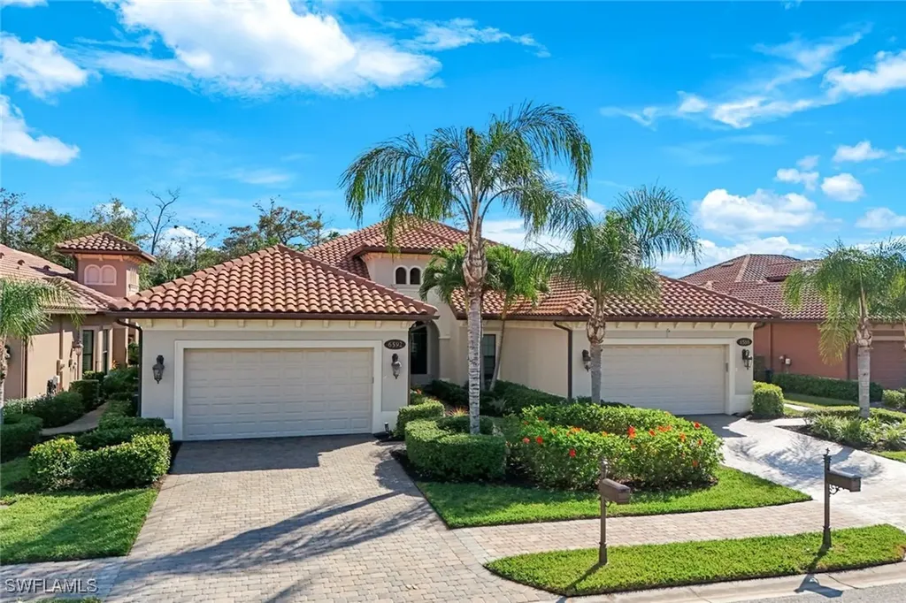 6592 Roma Way Naples FL 34113