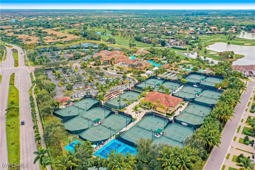 6592 Roma Way Naples FL 34113