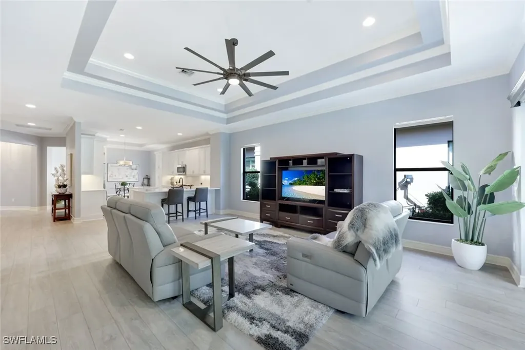 6592 Roma Way Naples FL 34113