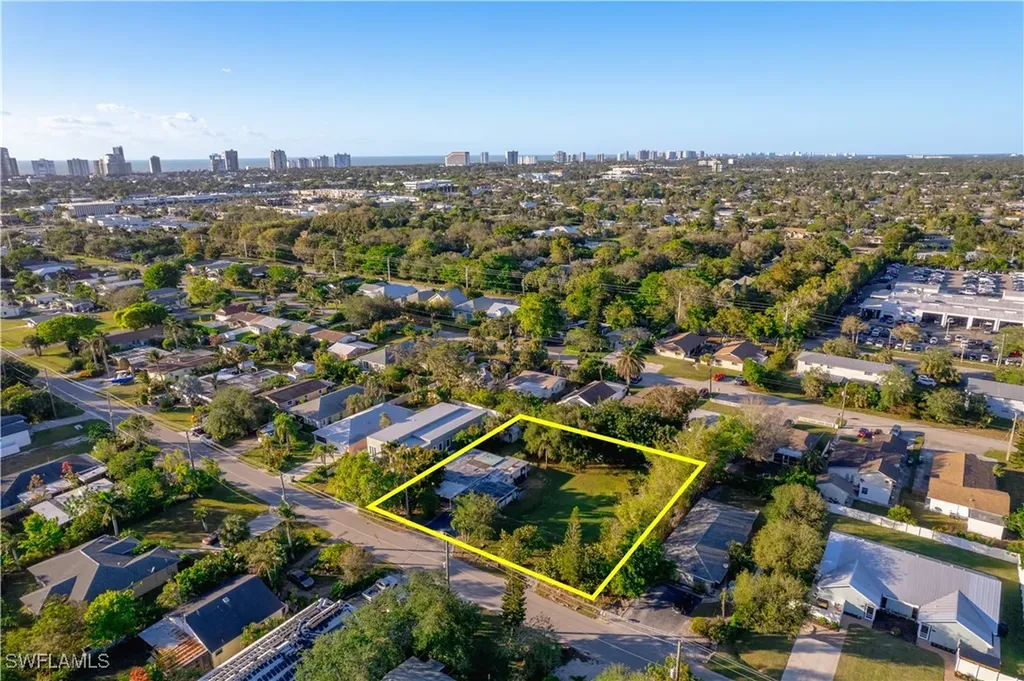 Naples FL, 1303 Trail Terrace Drive