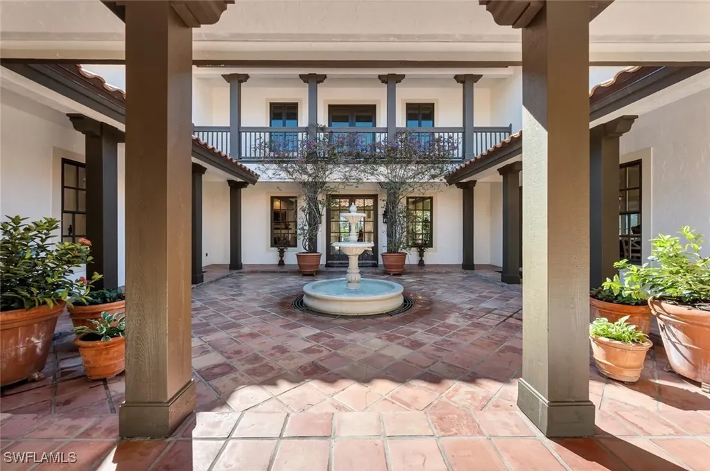 3863 Woodlake Drive Bonita Springs FL 34134