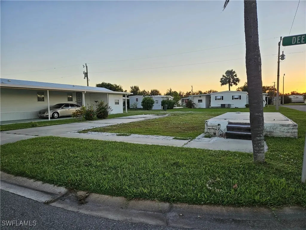 2771 Deerfield Drive North Fort Myers FL 33917
