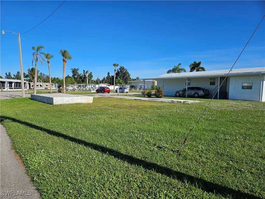 2771 Deerfield Drive North Fort Myers FL 33917