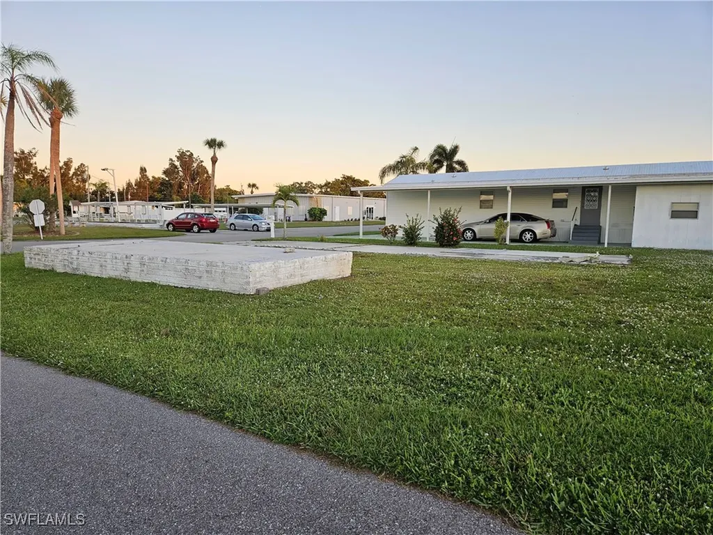 2771 Deerfield Drive North Fort Myers FL 33917