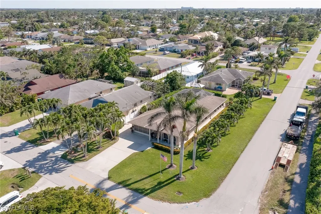 700 106th Avenue N Naples FL 34108