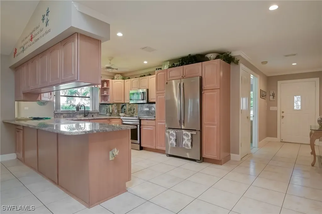 700 106th Avenue N Naples FL 34108