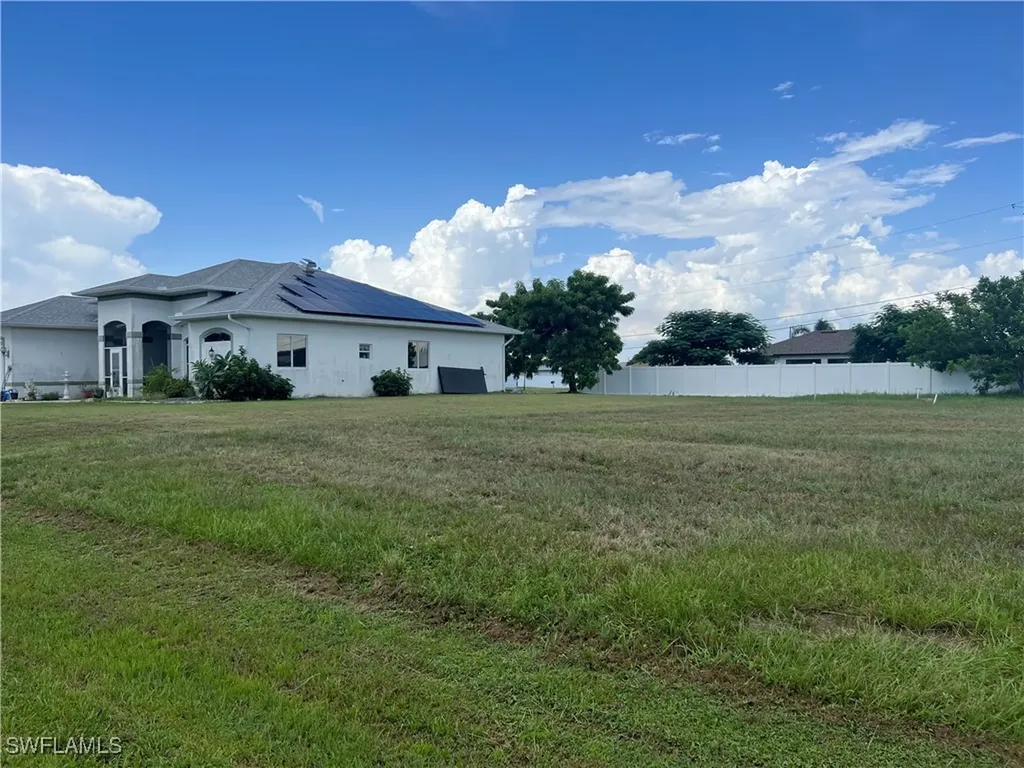 129 SE 5th Avenue Cape Coral FL 33990
