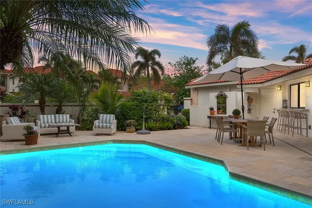 Naples FL, 5893 Via Lugano, Unit 2.15