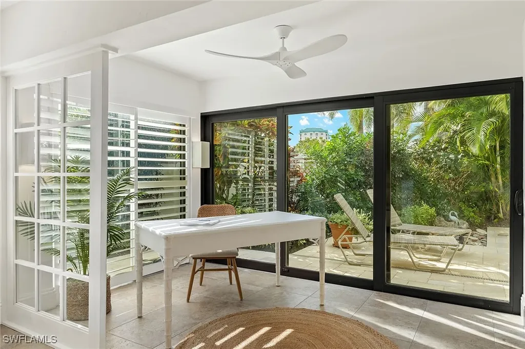 5893 Via Lugano Naples FL 34108