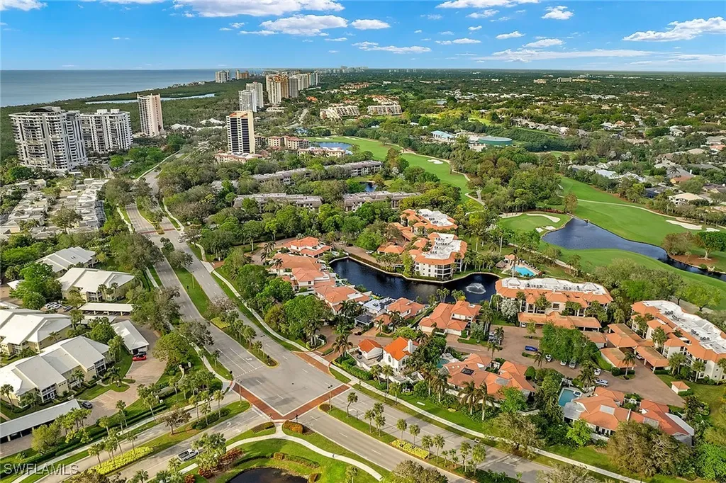 5893 Via Lugano Naples FL 34108