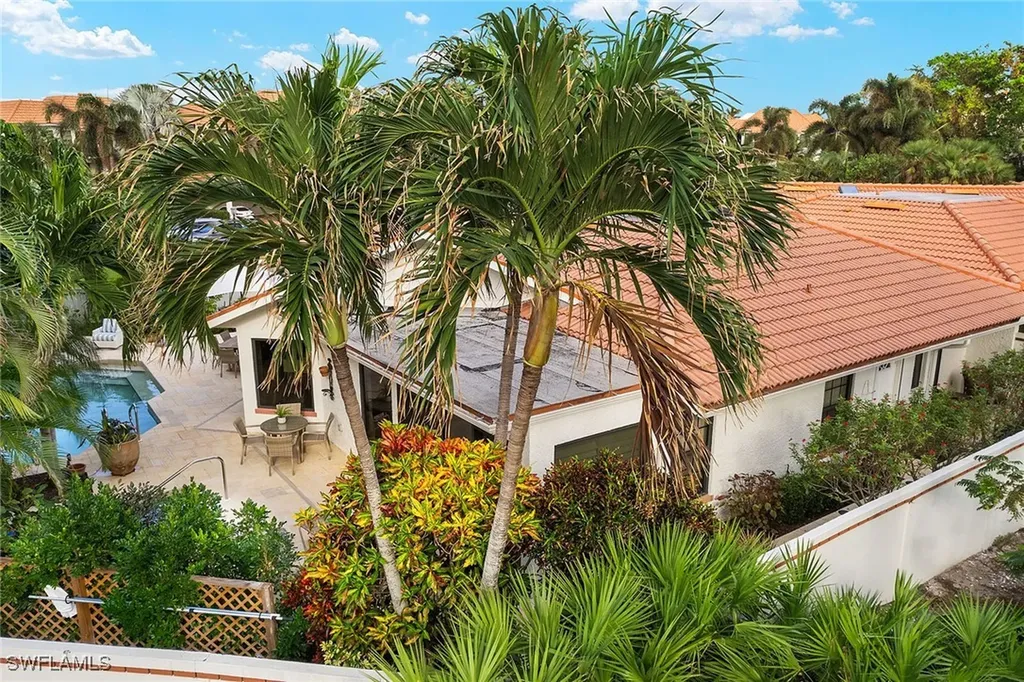 5893 Via Lugano Naples FL 34108