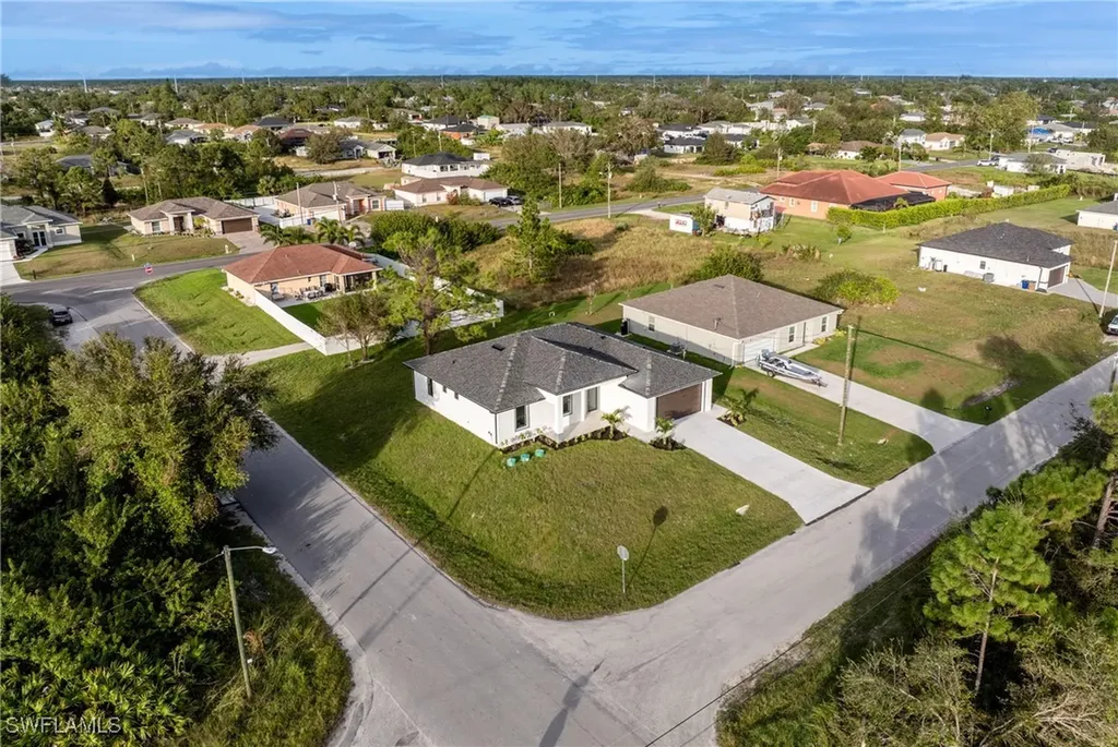 3318 9th Street SW Lehigh Acres FL 33976