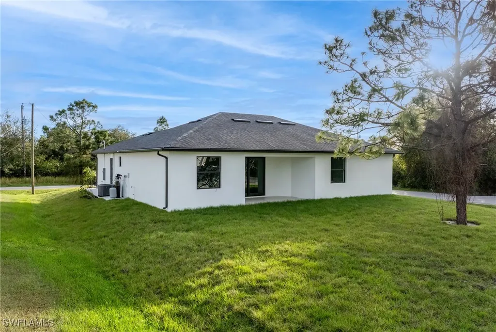 3318 9th Street SW Lehigh Acres FL 33976