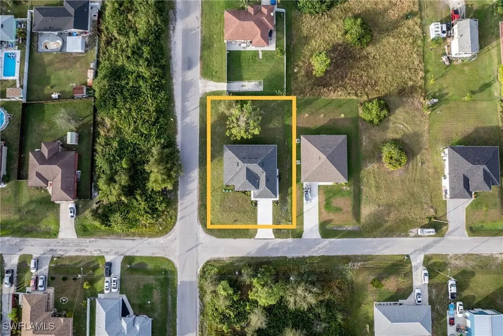 3318 9th Street SW Lehigh Acres FL 33976