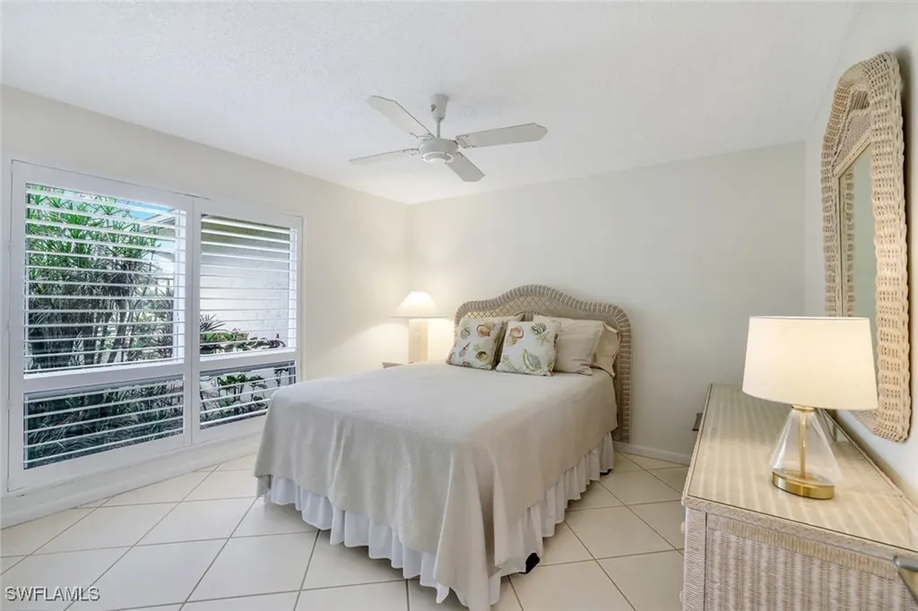 35 Glades Boulevard Naples FL 34112
