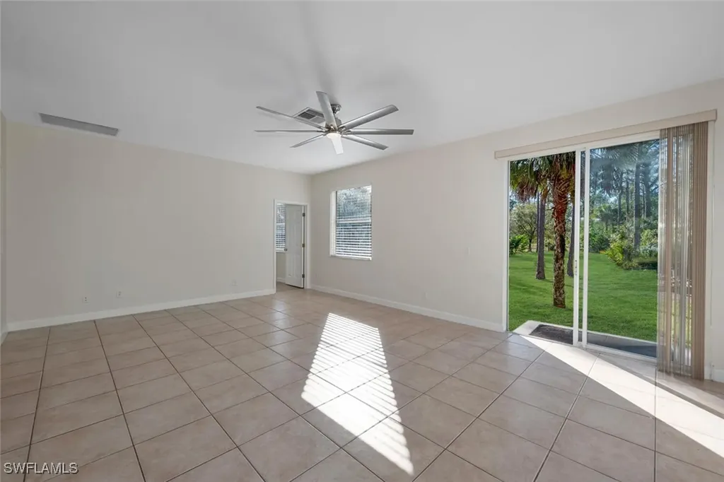 1040 24th Avenue NE Naples FL 34120