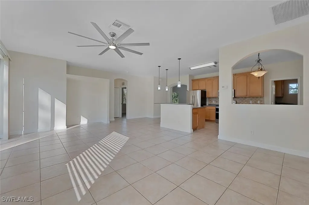 1040 24th Avenue NE Naples FL 34120