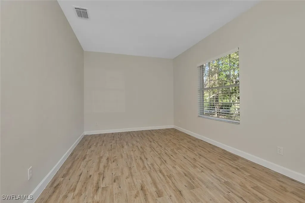 1040 24th Avenue NE Naples FL 34120