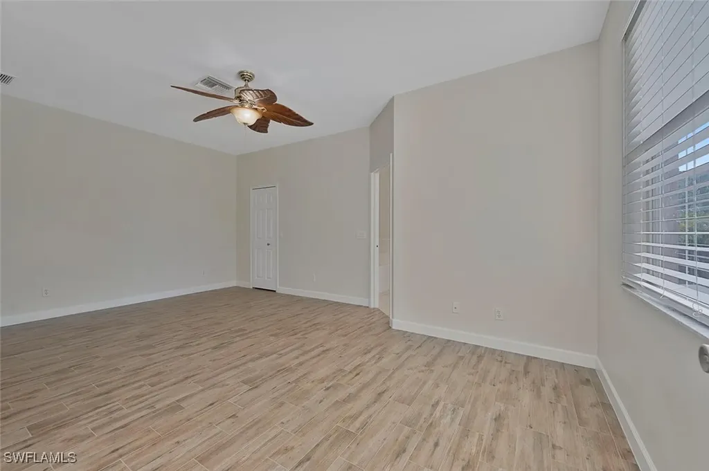 1040 24th Avenue NE Naples FL 34120
