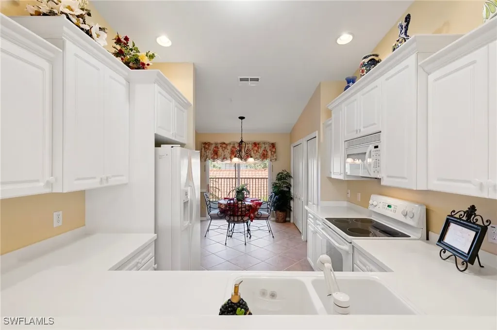 2860 Cypress Trace Circle Naples FL 34119