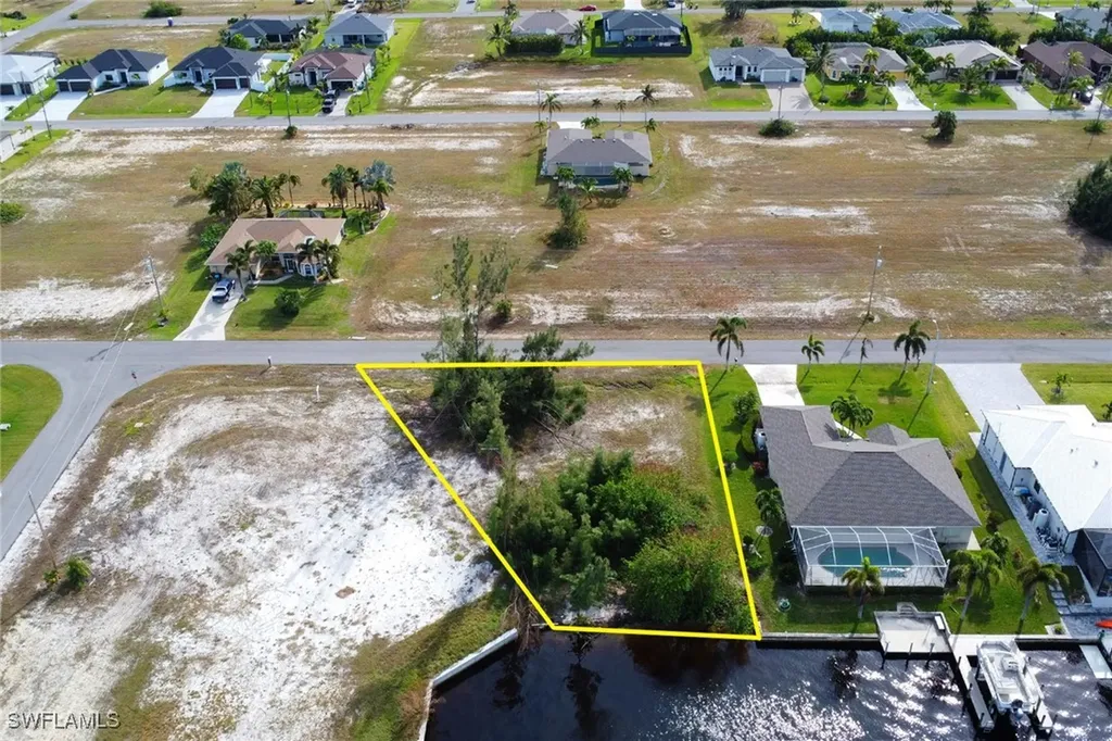 4323 NW 28th Street Cape Coral FL 33993