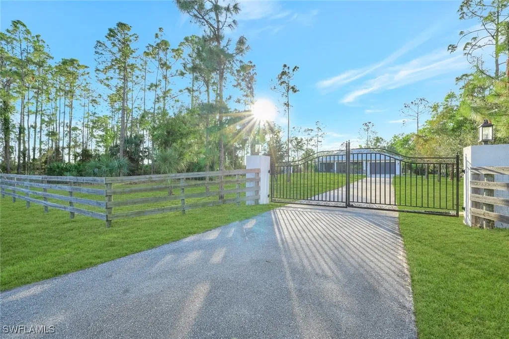 4215 14th Street NE Naples FL 34120