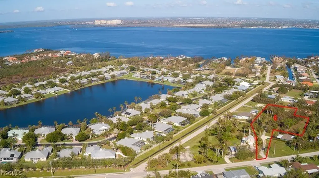 12998 Iona Road Fort Myers FL 33908