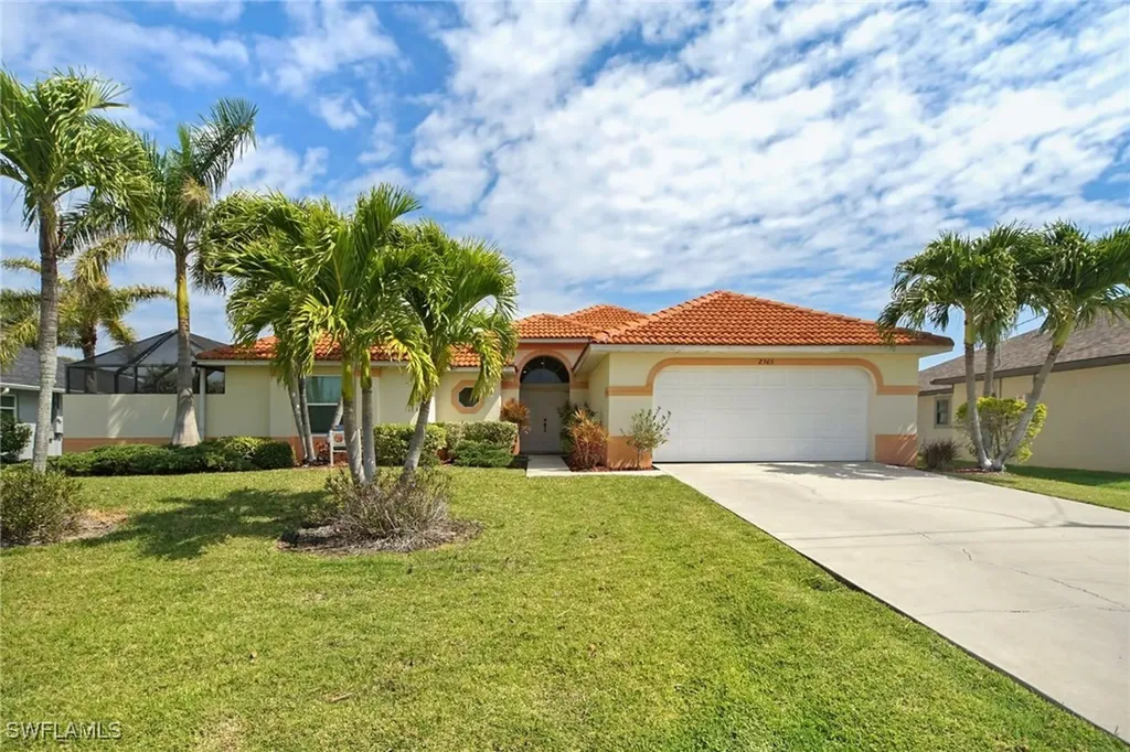 2505 SW 38th Terrace Cape Coral FL 33914