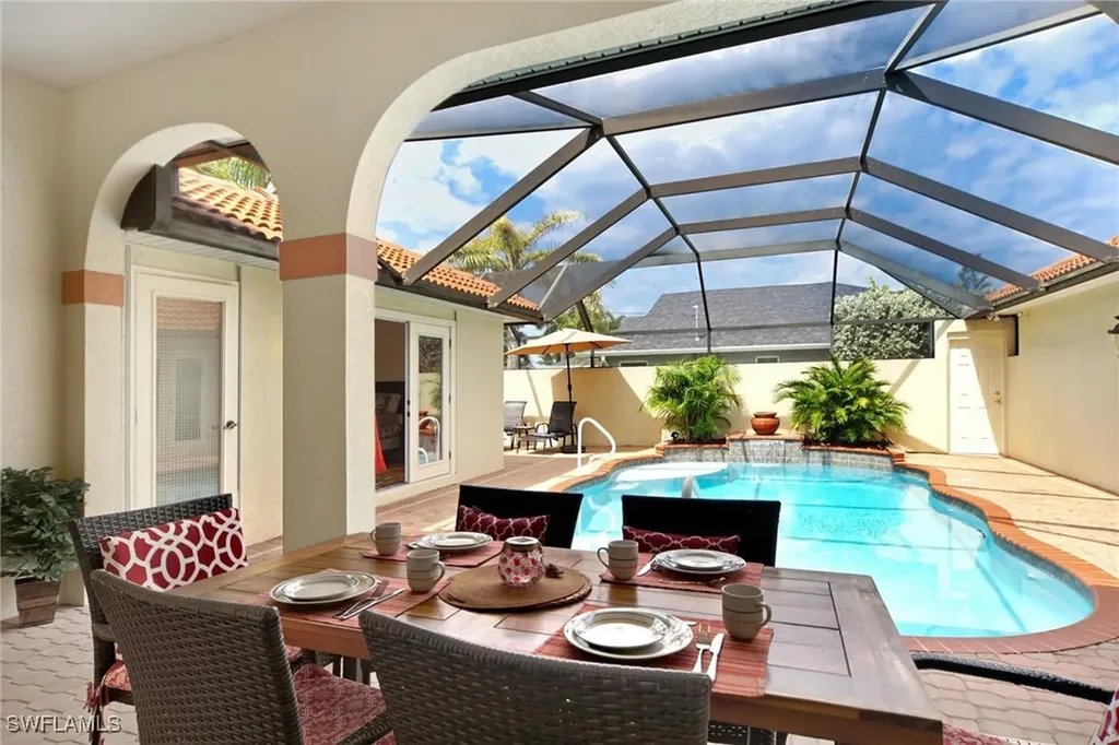 2505 SW 38th Terrace Cape Coral FL 33914