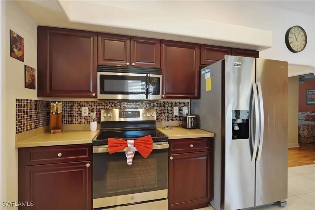 2505 SW 38th Terrace Cape Coral FL 33914
