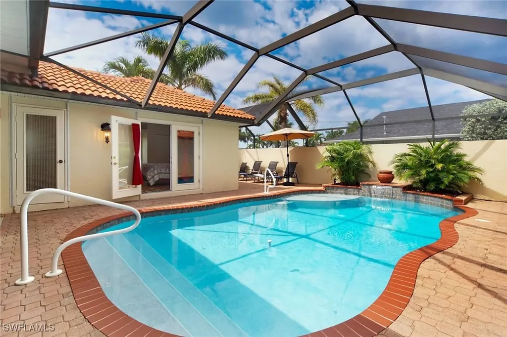 2505 SW 38th Terrace Cape Coral FL 33914