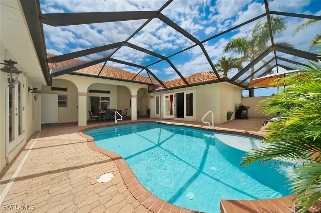 2505 SW 38th Terrace Cape Coral FL 33914