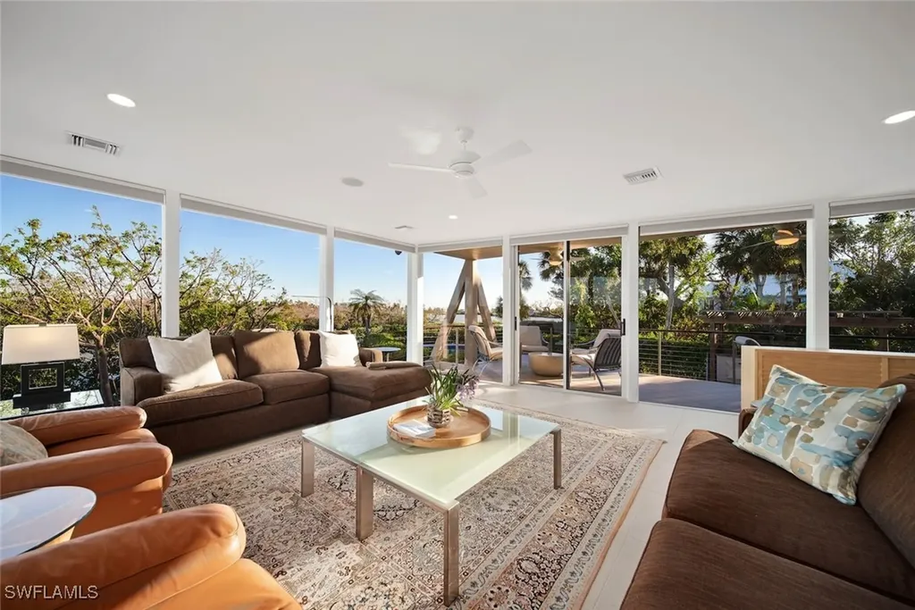 2688 Coconut Drive Sanibel FL 33957