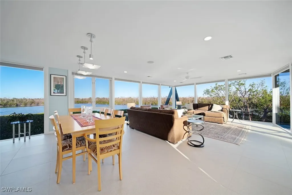 2688 Coconut Drive Sanibel FL 33957