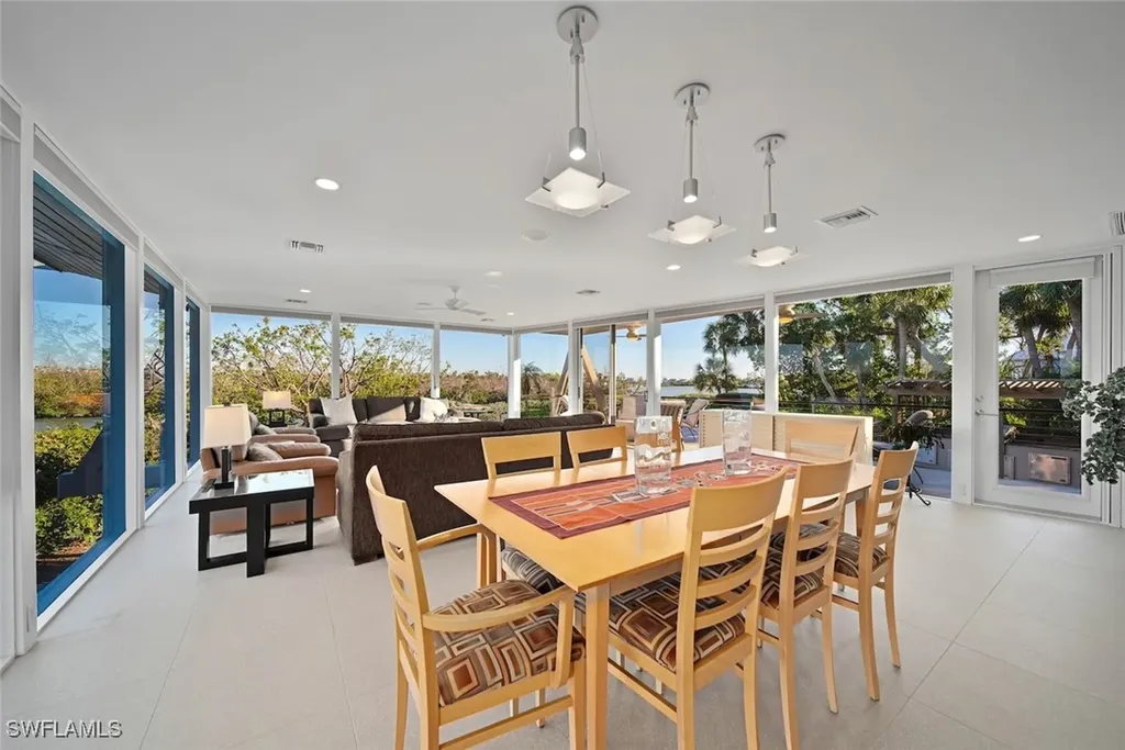2688 Coconut Drive Sanibel FL 33957