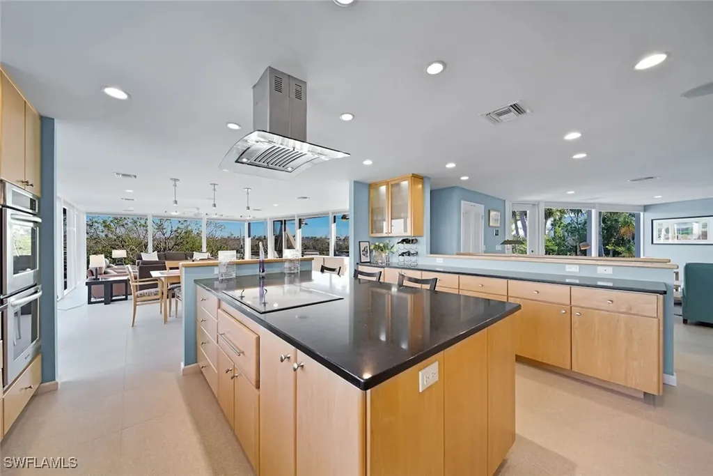 2688 Coconut Drive Sanibel FL 33957