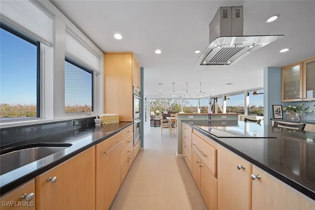 2688 Coconut Drive Sanibel FL 33957