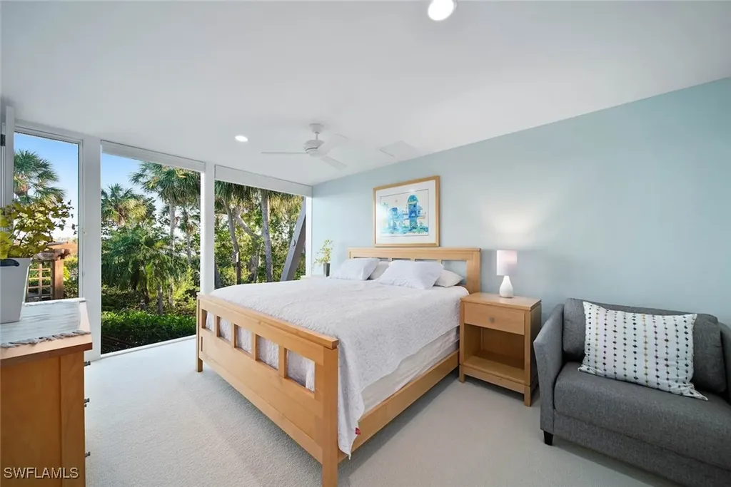 2688 Coconut Drive Sanibel FL 33957
