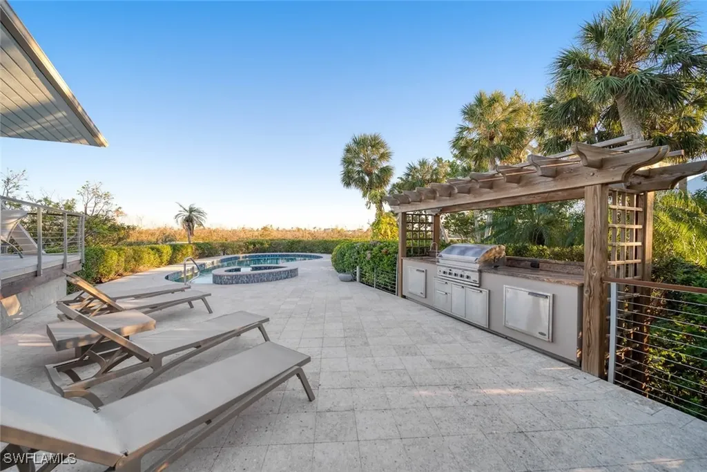 2688 Coconut Drive Sanibel FL 33957