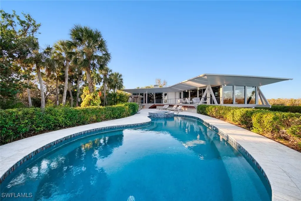 2688 Coconut Drive Sanibel FL 33957