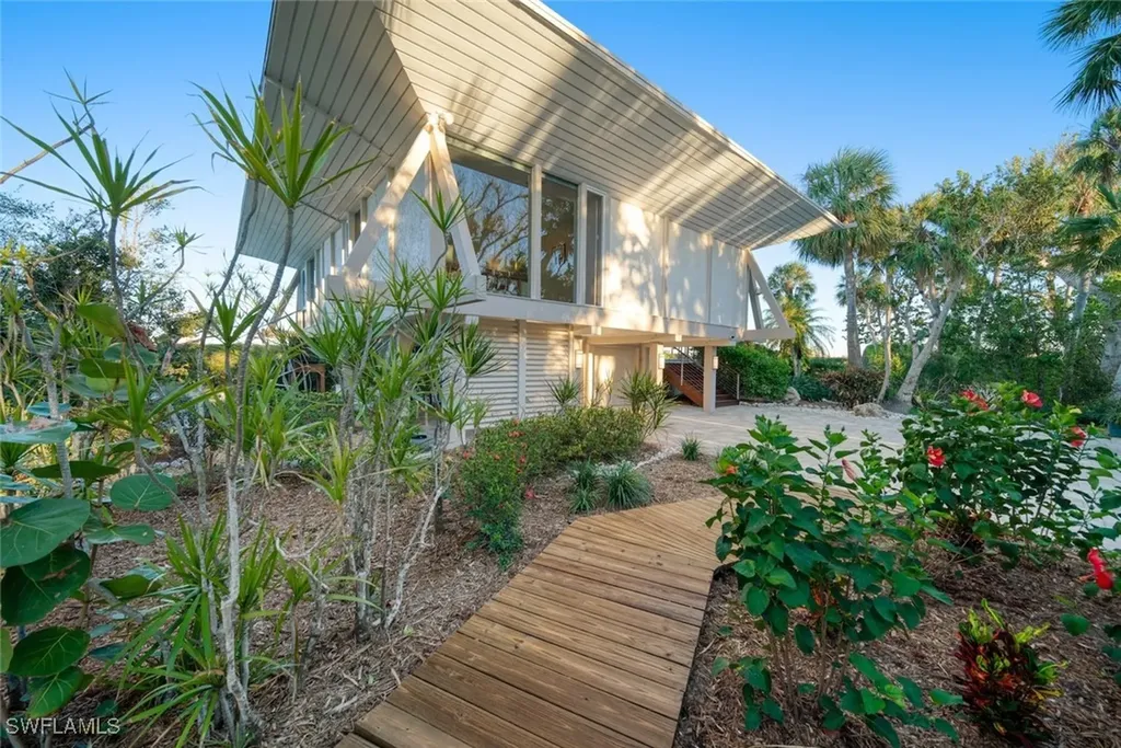 2688 Coconut Drive Sanibel FL 33957